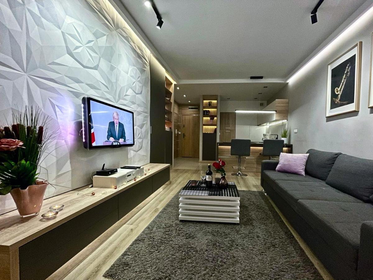 4Uapart-Apartment Suite Platan Grey Swinoujscie Kültér fotó