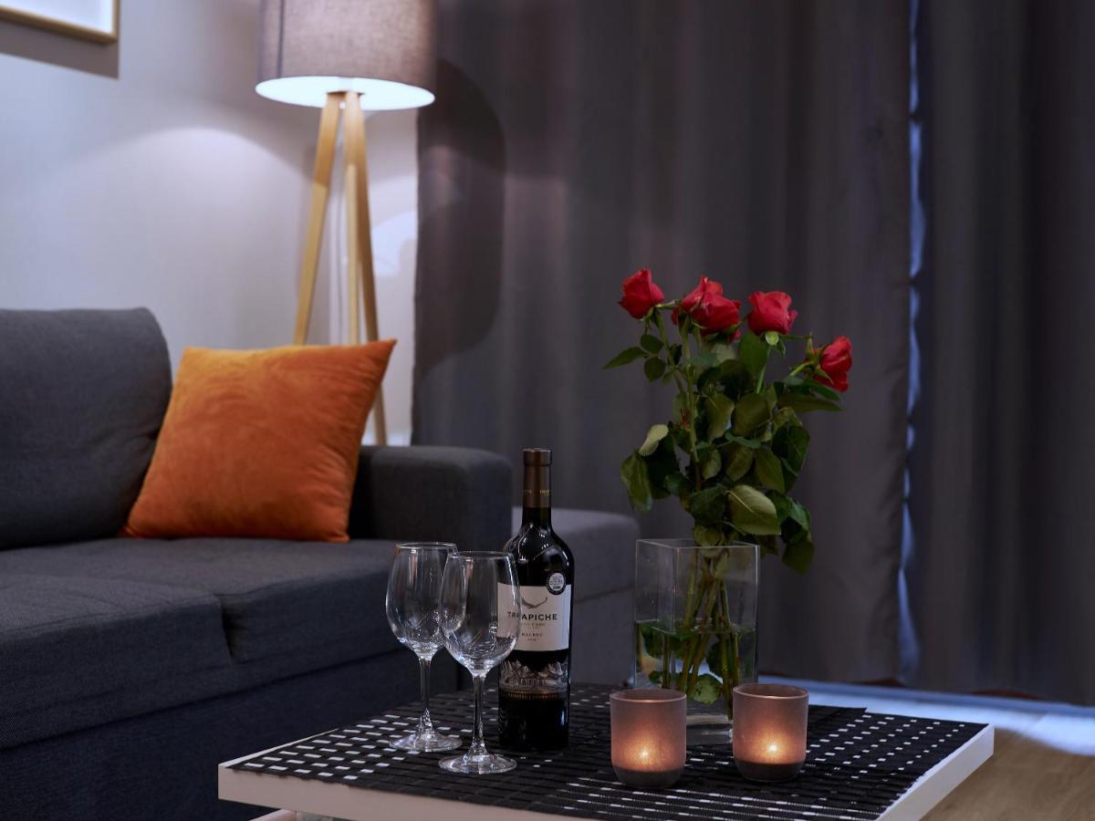 4Uapart-Apartment Suite Platan Grey Swinoujscie Kültér fotó