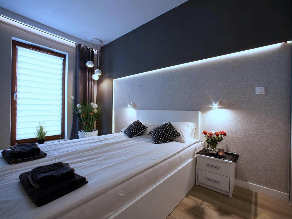 4Uapart-Apartment Suite Platan Grey Swinoujscie Kültér fotó